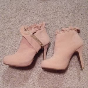 Heeled ankle booties